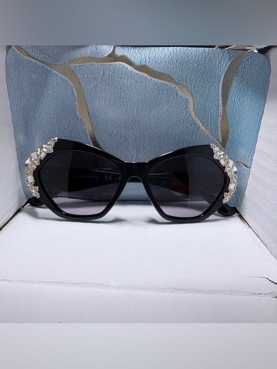 Marciano Accessories - MARCIANO Black Women's Sunglasses with Crystal Accents Tinted Lens NEW